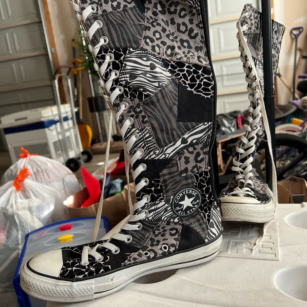 Knee high grunge converse